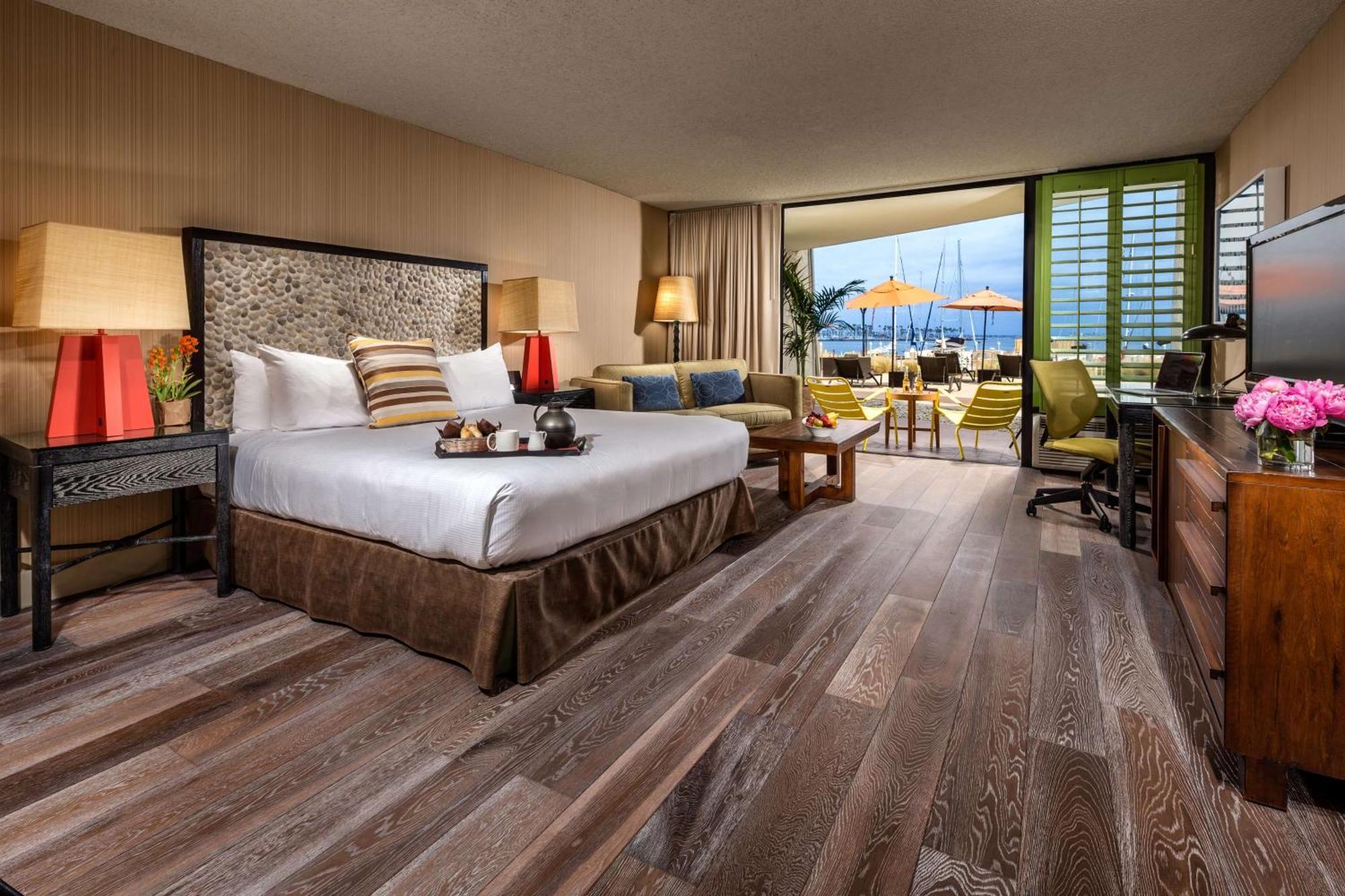 Hotel Maya - A Doubletree By Hilton Hotel Лонг Бийч Екстериор снимка